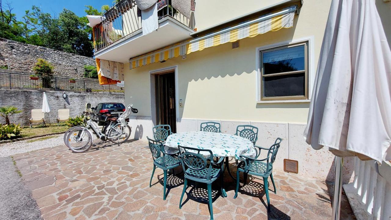Narcisa Patio Apartment Bardolino Exterior photo